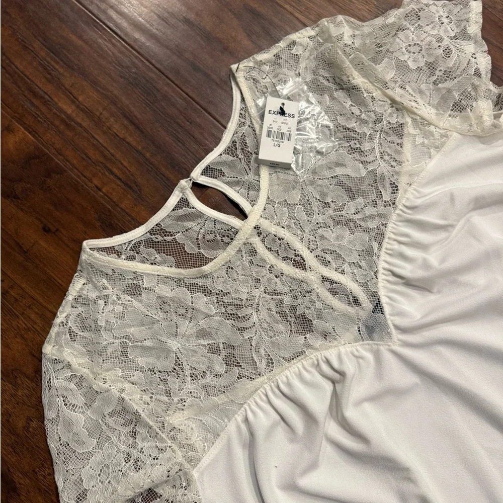 Express Ivory Lace Detail Blouse - Picture 4 of 5